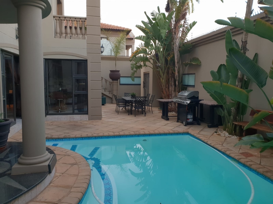 4 Bedroom Property for Sale in Wilkoppies North West